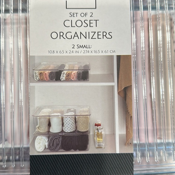 Clear & transparent acrylic plastic organizers with lid. Set of 2. NWT. - Picture 4 of 4